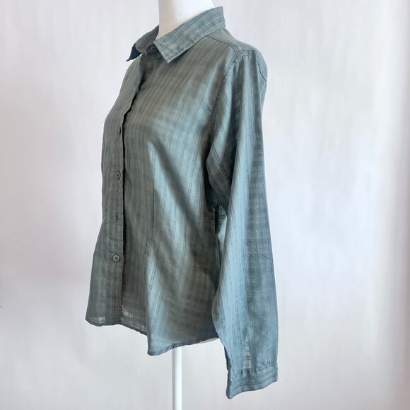 PATAGONIA WOMENS LIGHTWEIGHT LONG SLEEVE BUTTON DOWN BLOUSE GRAY SIZE 8 - Picture 2 of 12